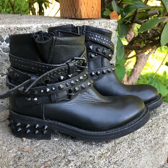 ash tatum biker boots